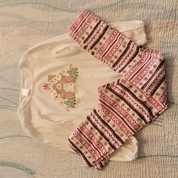 23 piece lot of matching Gymboree/OshKosh Christmas/Winter Outfits - Picture 4 of 16